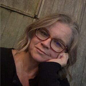 Meet your Posher, Caroline